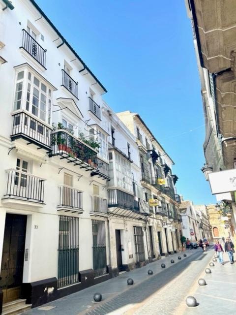 Gatu La Joya Escondida " Preferente Mayores De 25 Anos Y Familias " El Puerto de Santa María Exterior foto